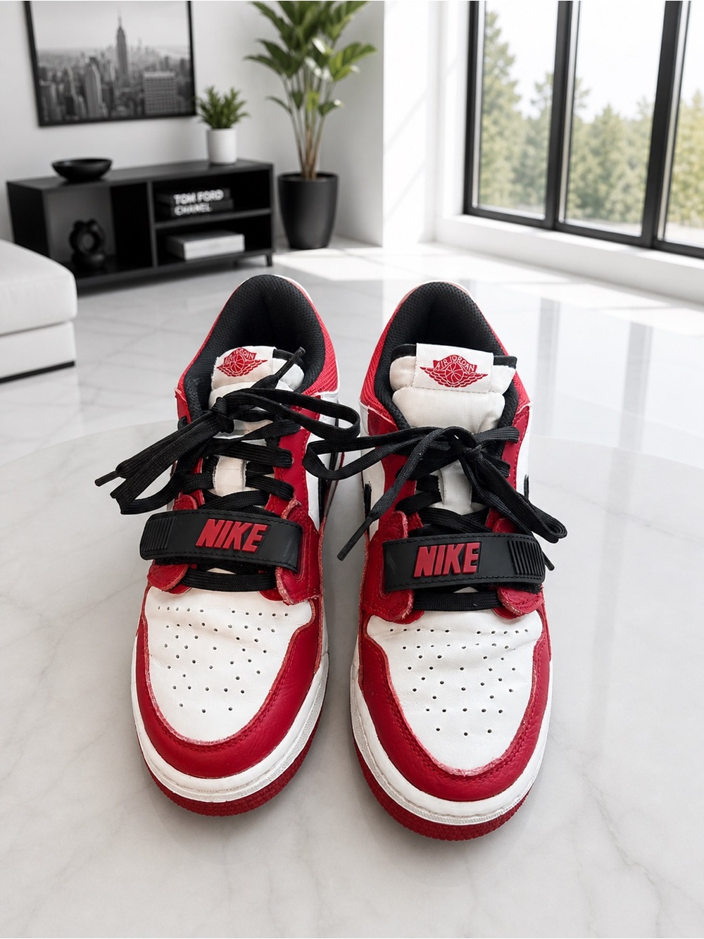 Nike Jordan Legacy 312 Low in “Chicago Red” Sneakers size 7Y GUC